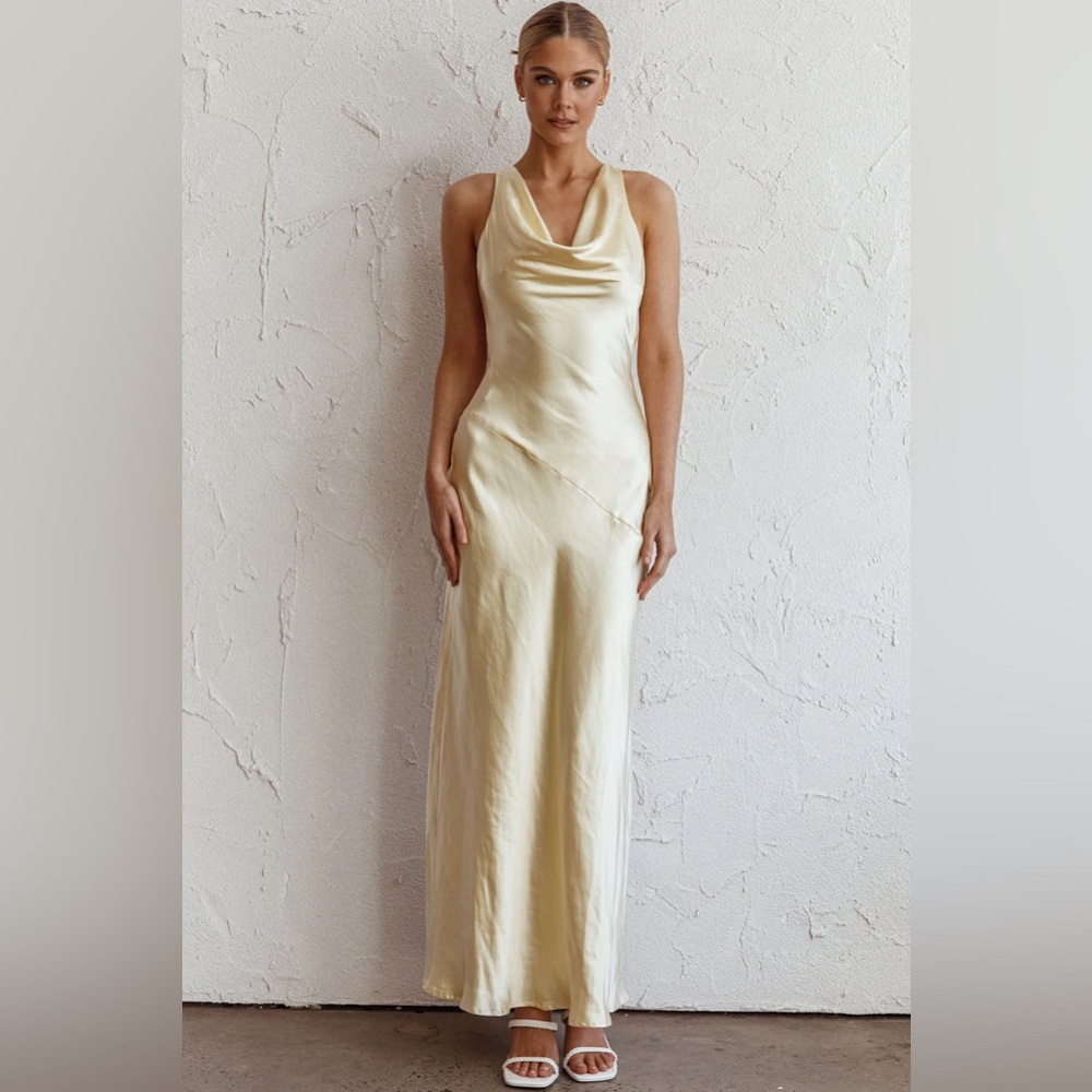 NWOT Selfie Leslie Cassiopeia Open Back Maxi Dress in Butter Yellow Size: XS